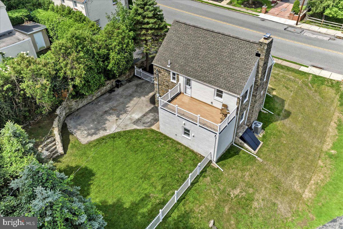 125 S Sproul Rd Property Photo 12