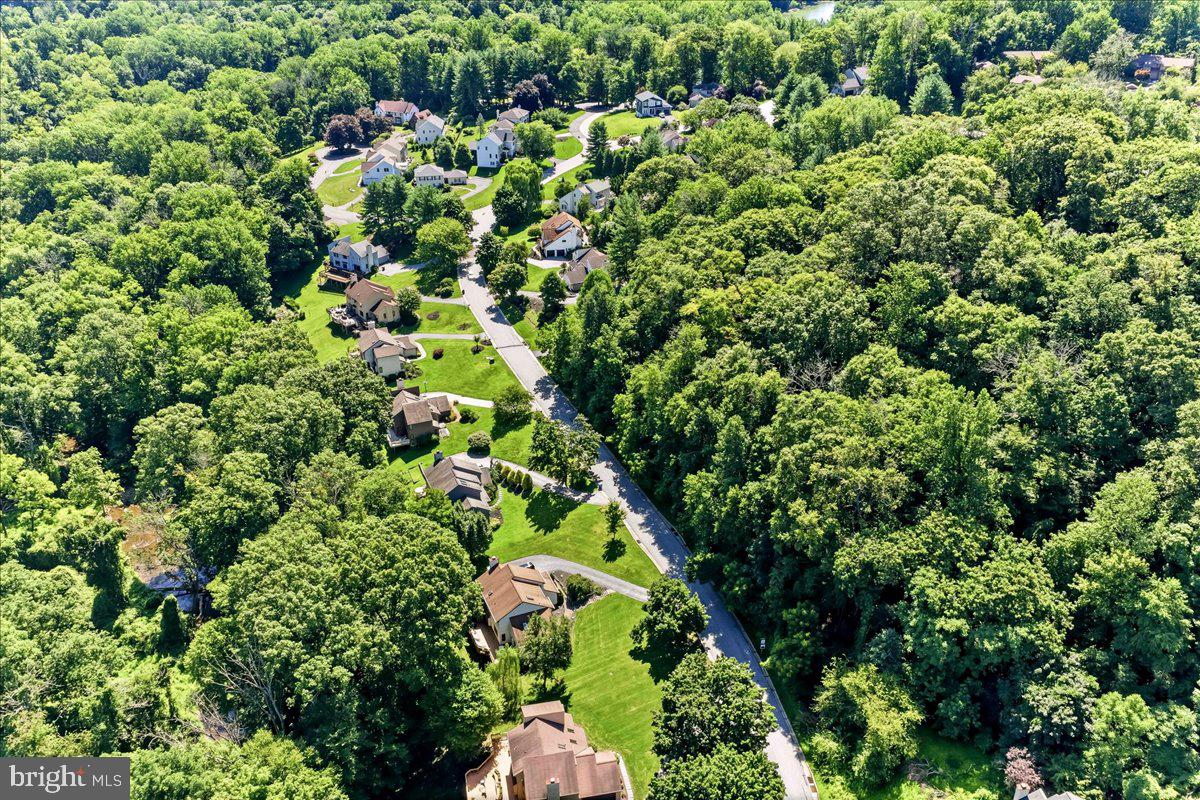 39 CHARTER OAK DR