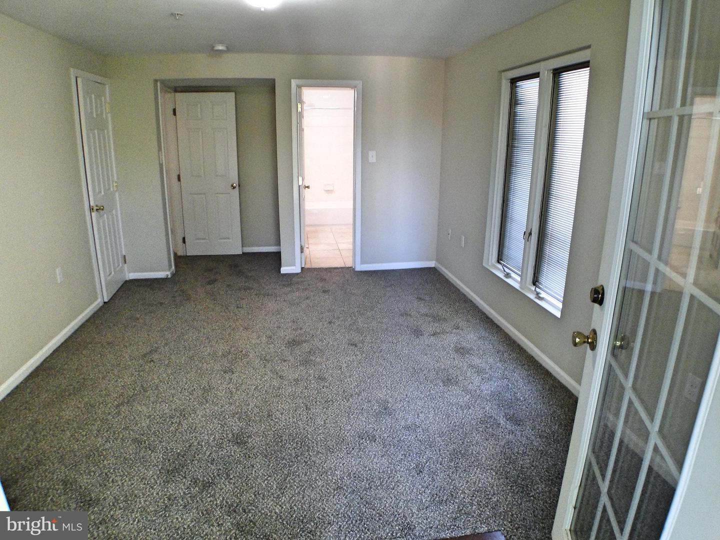 115 Morton Ave #1st Floor - Unit B Property Photo 10