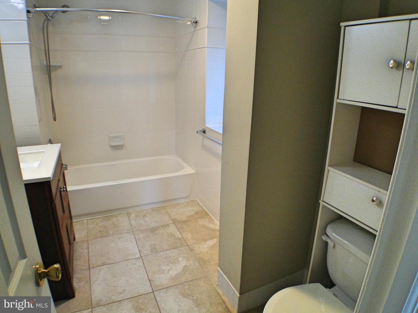 115 Morton Ave #1st Floor - Unit B Property Photo 11