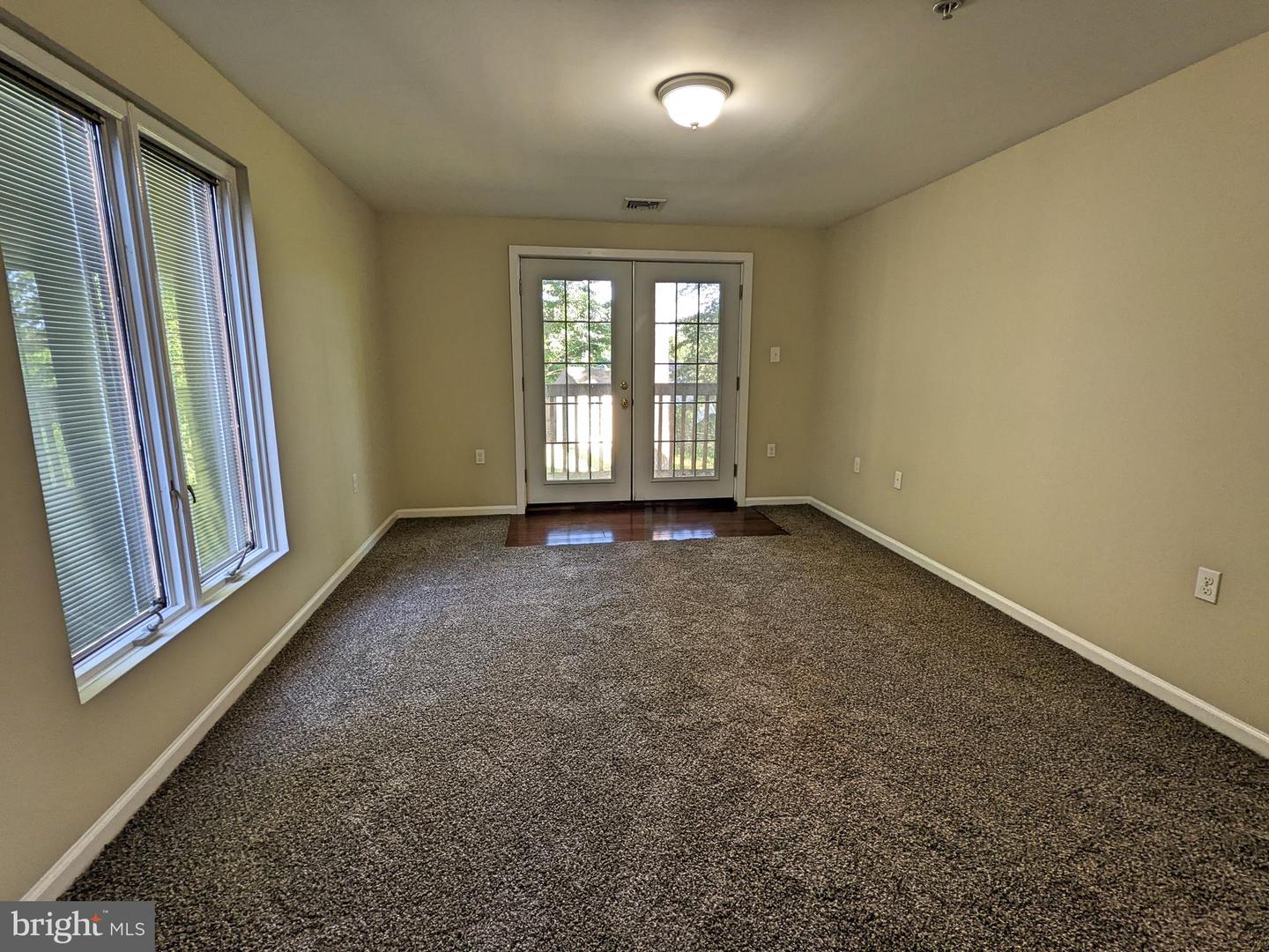 115 Morton Ave #1st Floor - Unit B Property Photo 12