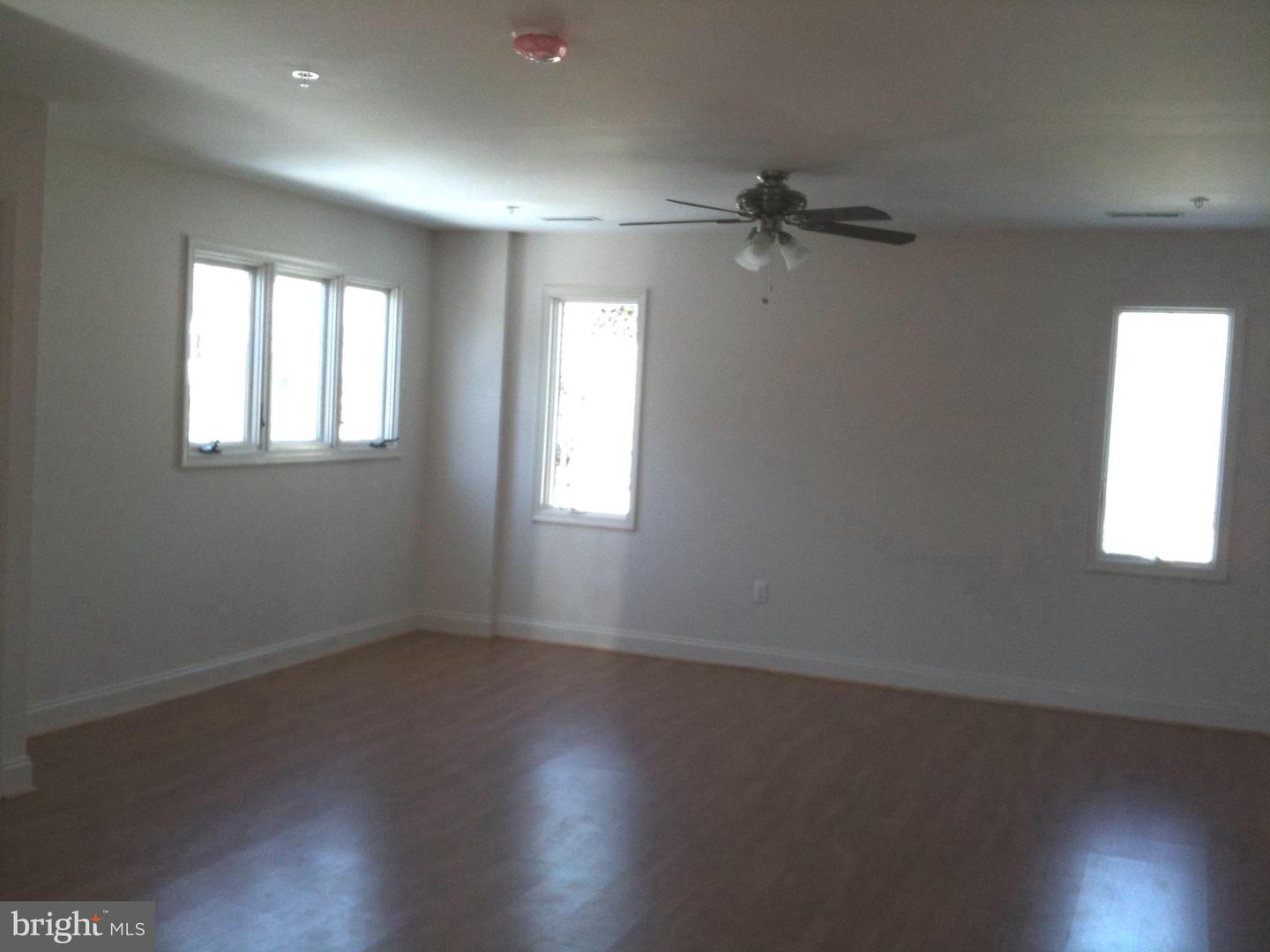 115 Morton Avenue #2nd Floor - Unit C Property Photo 8