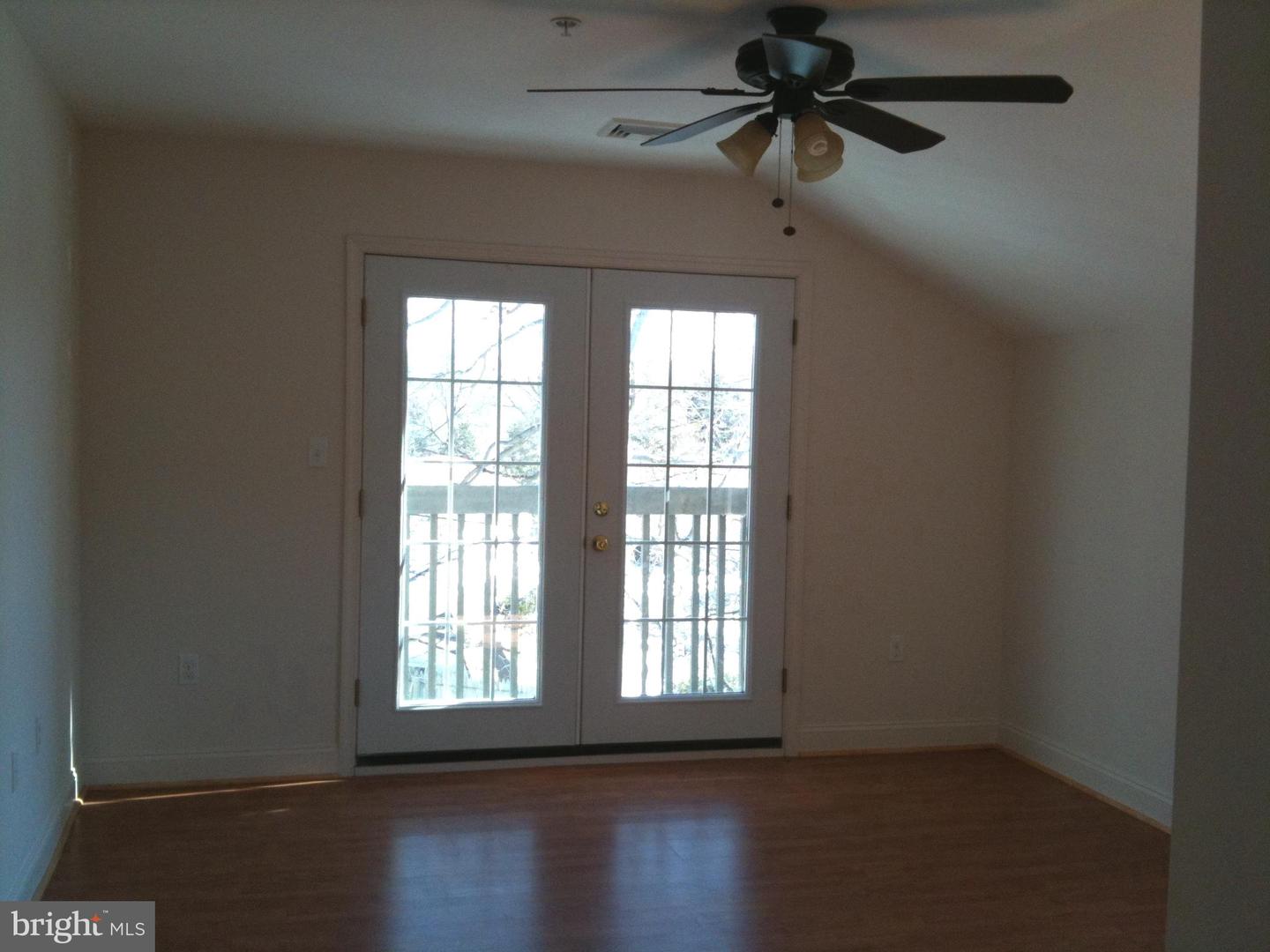 115 Morton Avenue #2nd Floor - Unit C Property Photo 9