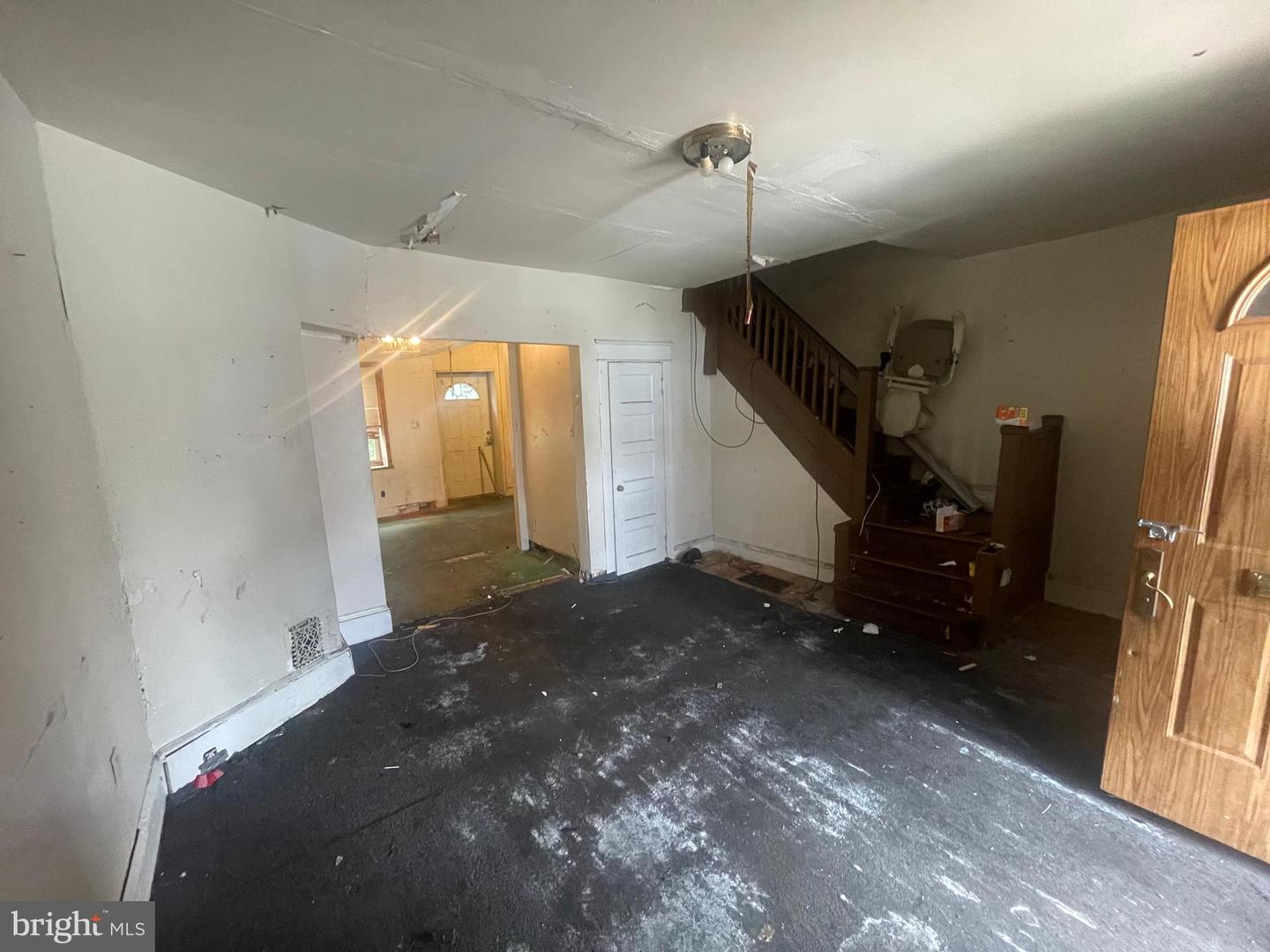 1037 Mcdowell Ave Property Photo 4