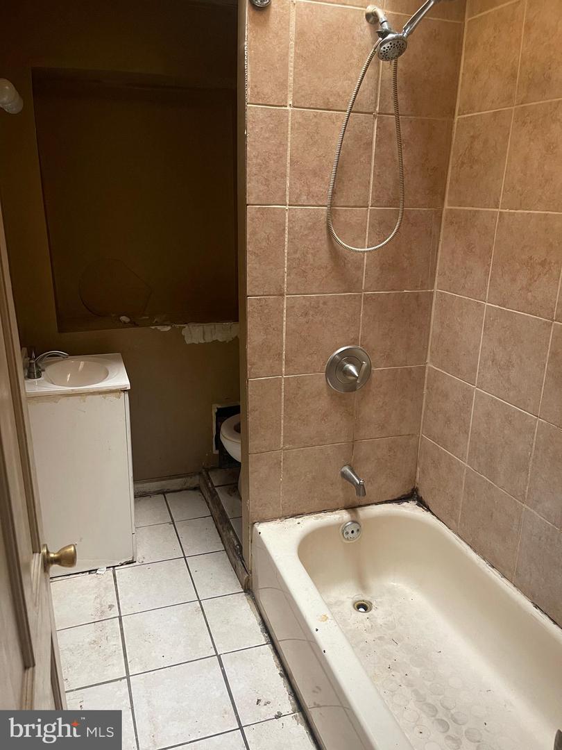 1037 Mcdowell Ave Property Photo 11