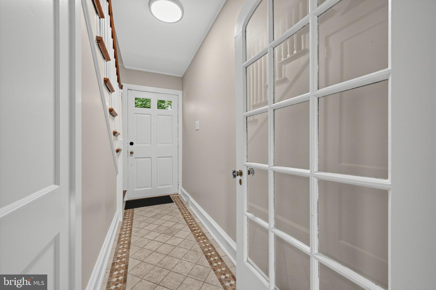333 W Fifth St Property Photo 3
