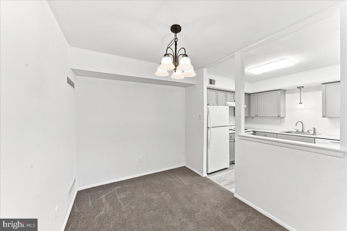 5200 Hilltop Dr #b-22 Property Photo 5