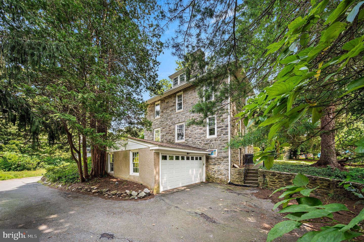 210 S Swarthmore Ave Property Photo 32
