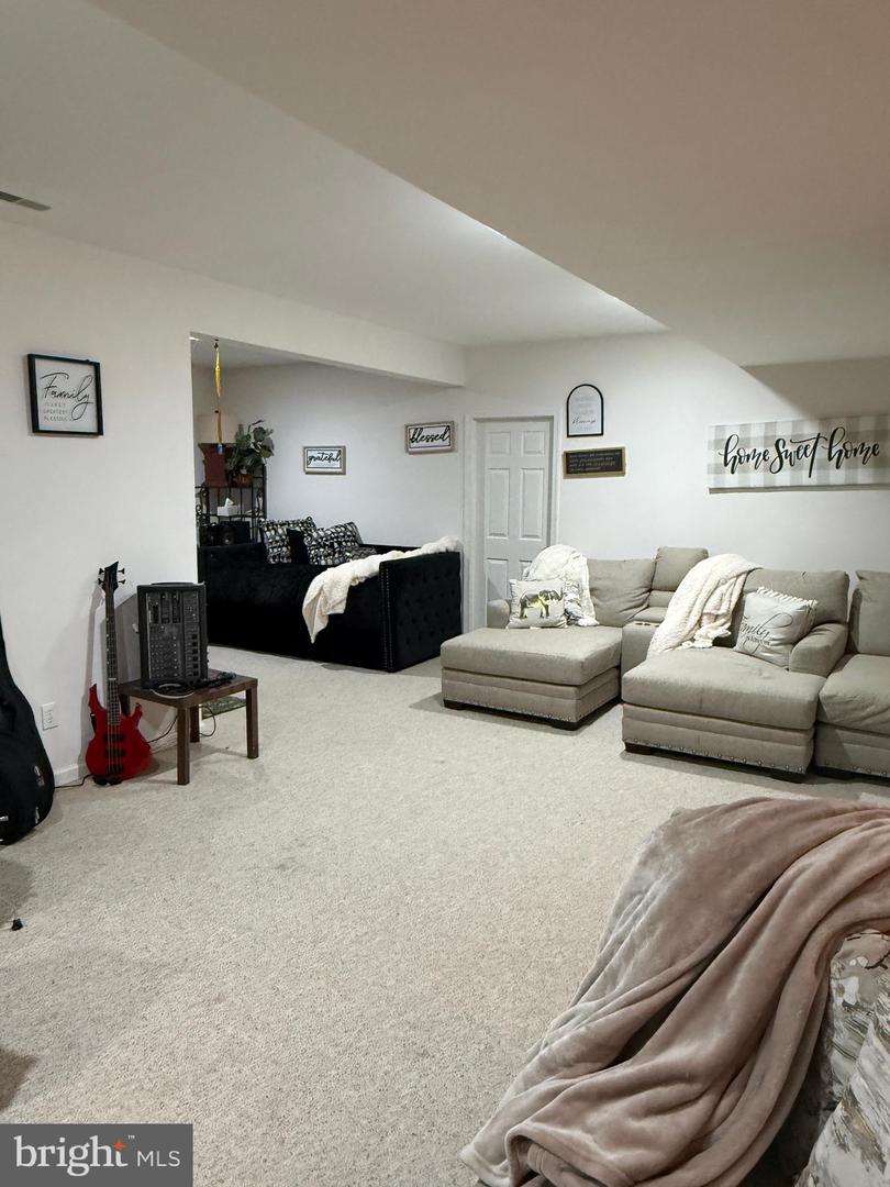 702 Carriage Cir Property Photo 43