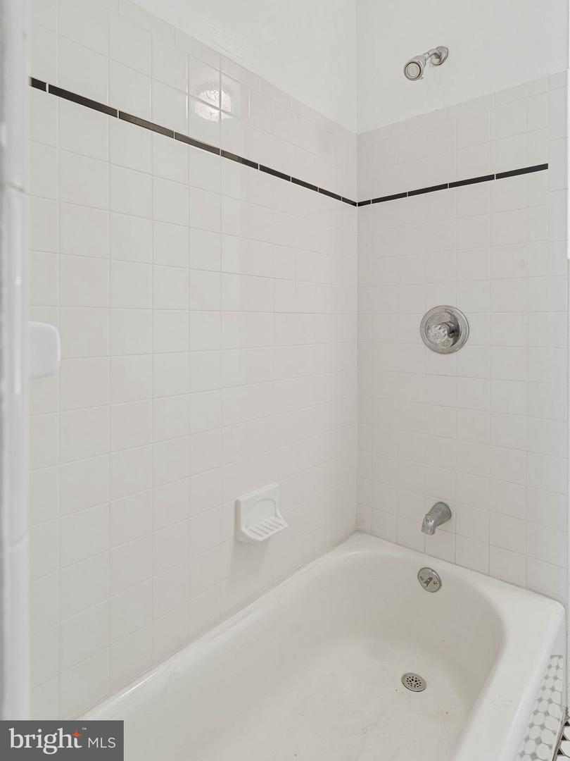 435 Bonsall Ave Property Photo 20