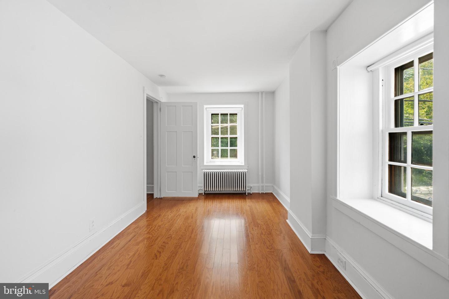 709 Moore Ave Property Photo 29