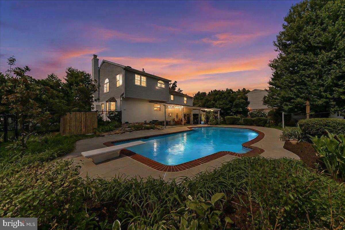 100 Governors Dr Property Photo 34