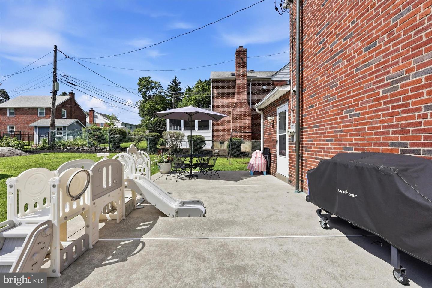 808 Stanbridge Rd Property Photo 24