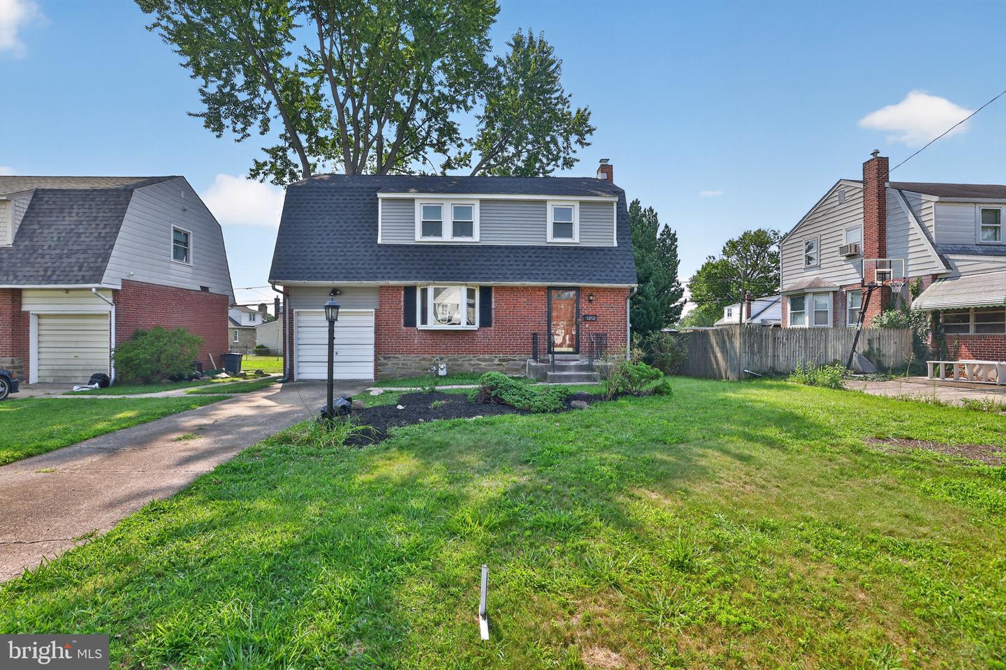 1212 Meadow Rd Property Photo 1