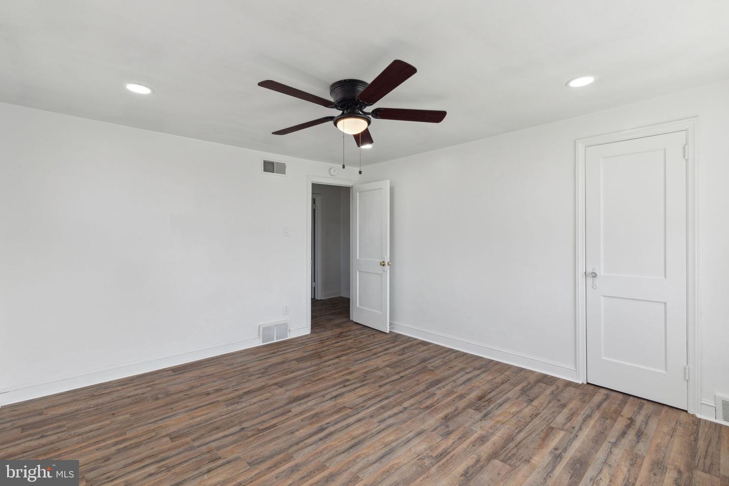 214 Westbridge Rd Property Photo 15