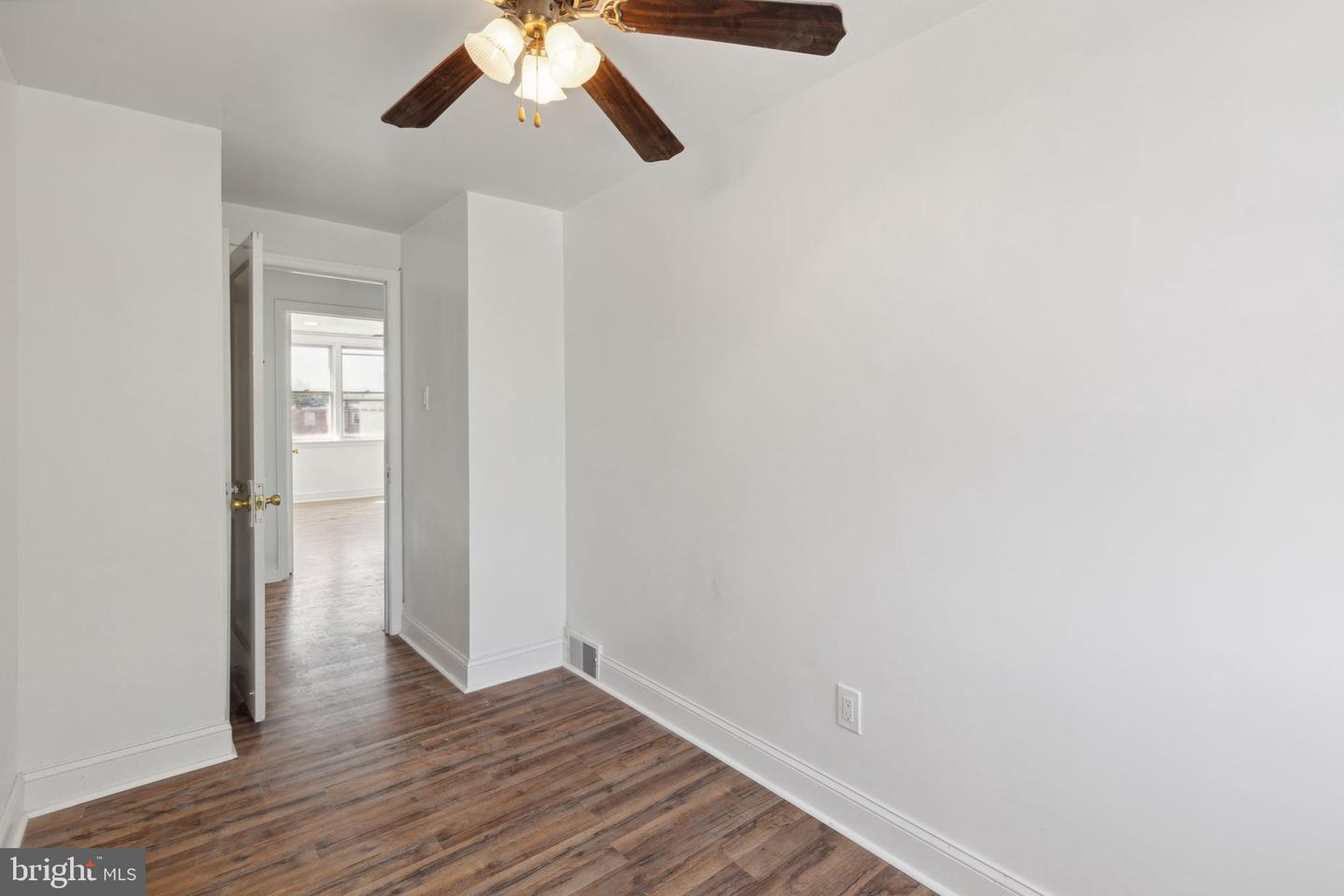 214 Westbridge Rd Property Photo 18