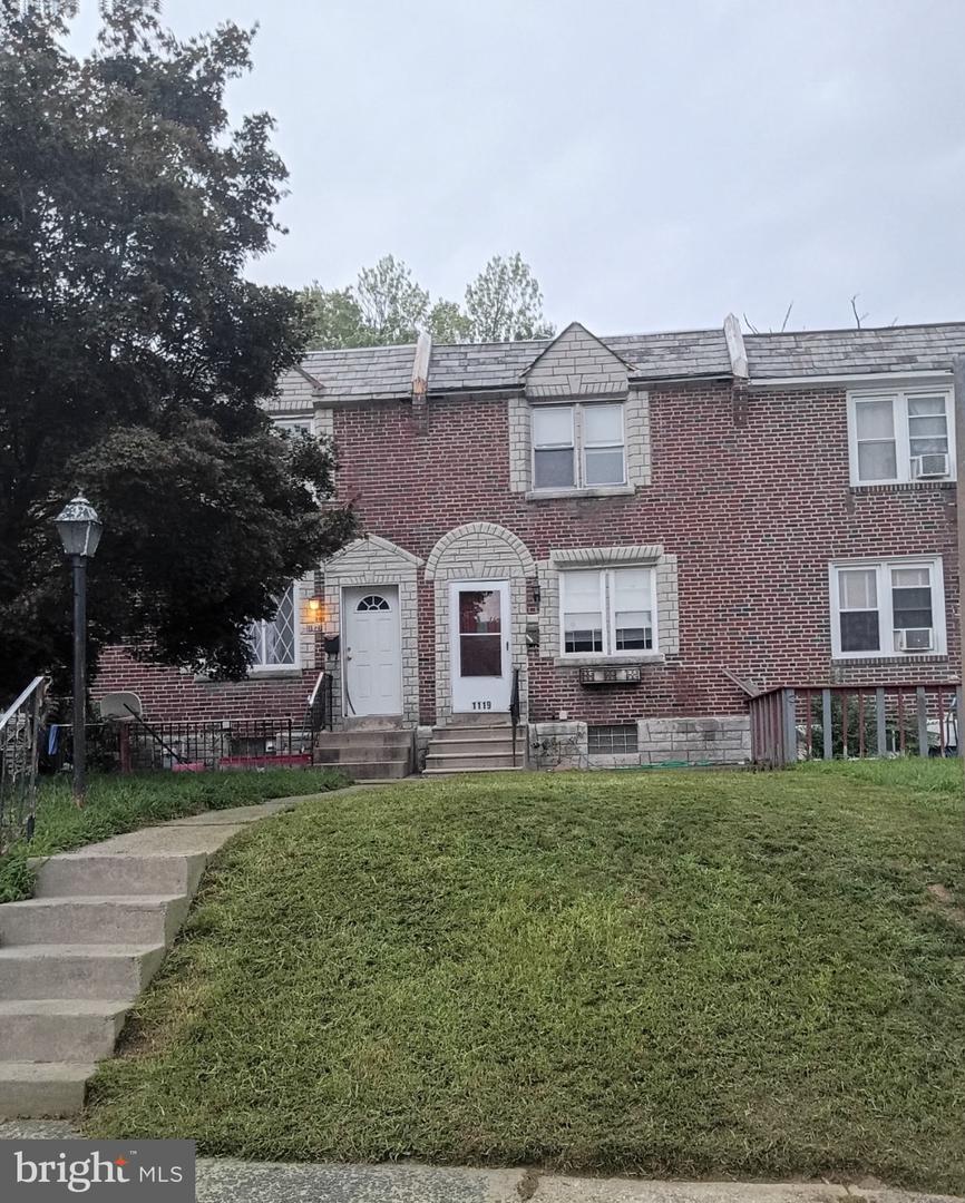 1119 Kenwood Rd Property Photo 1