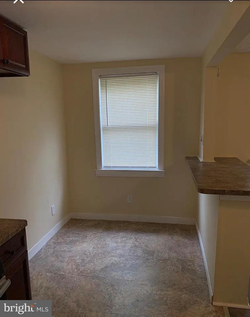 1119 Kenwood Rd Property Photo 5