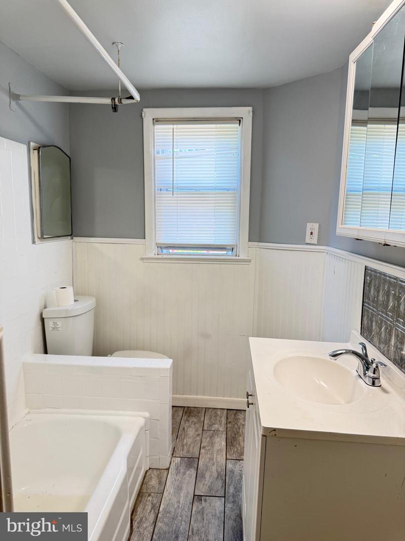 1224 Eddystone Ave Property Photo 16