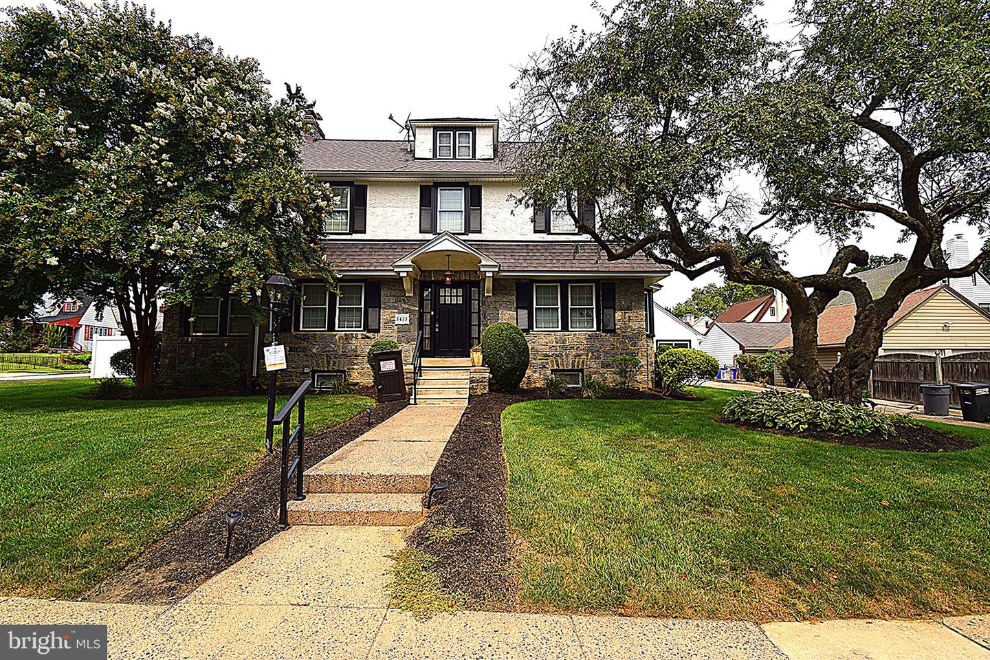 3415 Highland Ave Property Photo 1