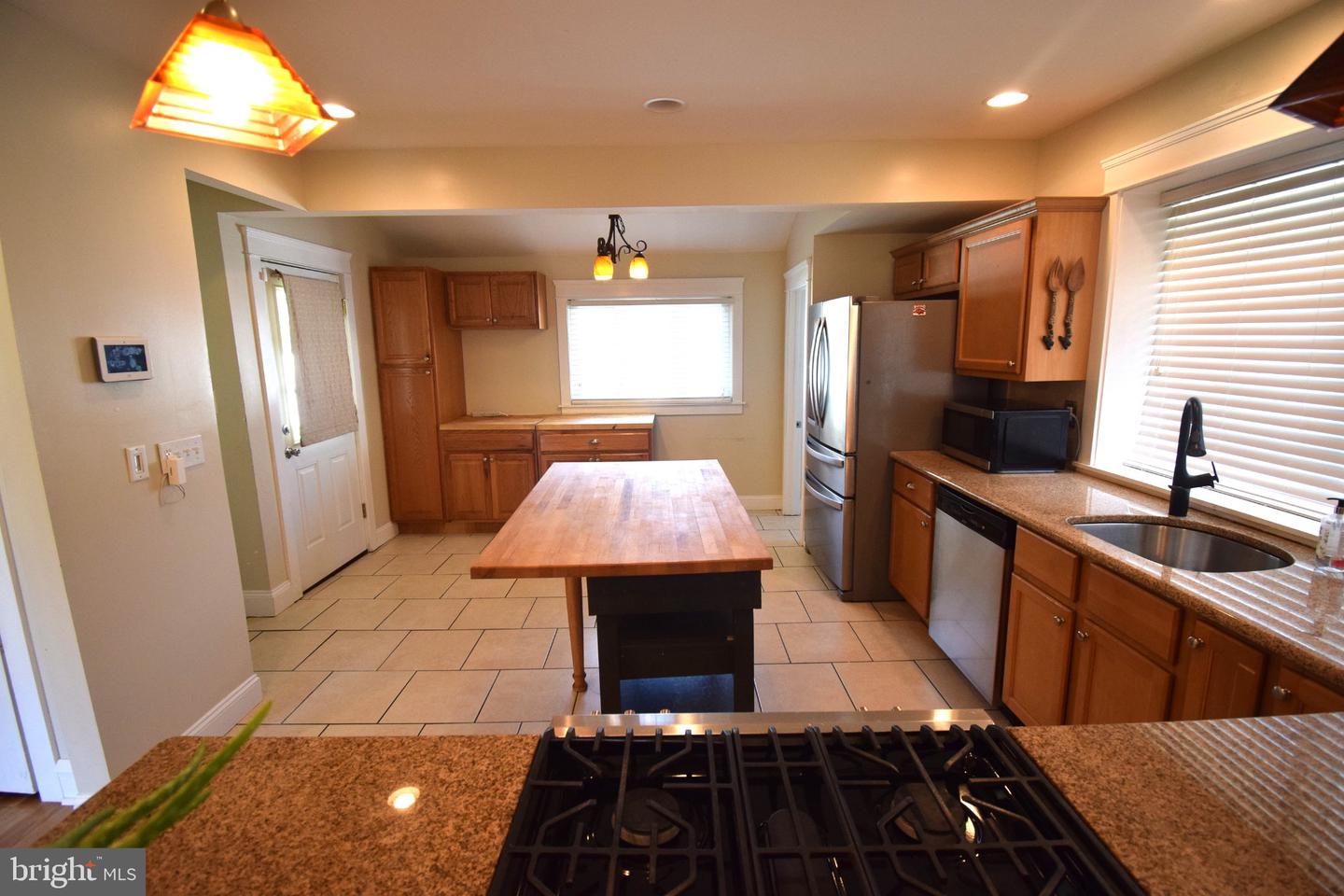 3415 Highland Ave Property Photo 7
