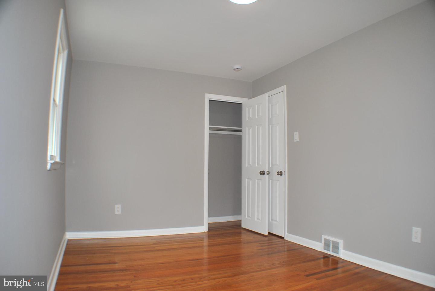 1313 Langley St Property Photo 19