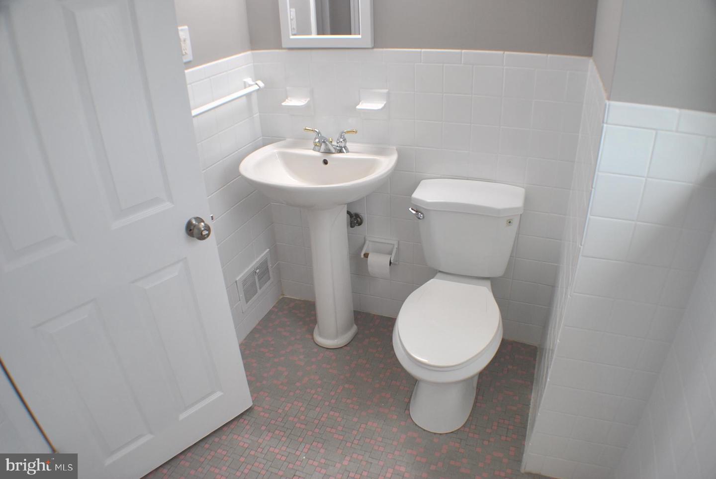 1313 Langley St Property Photo 27