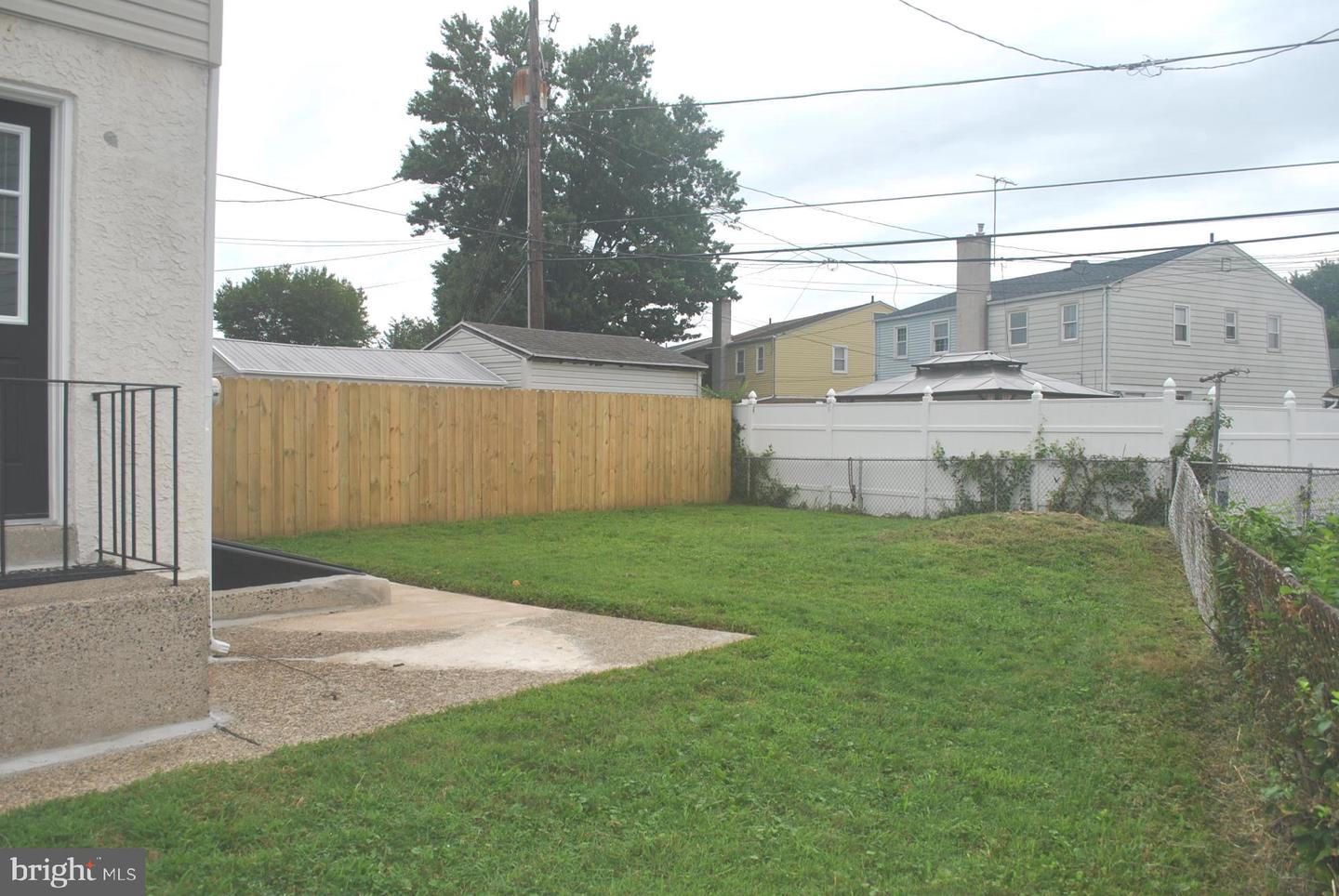 1313 Langley St Property Photo 35