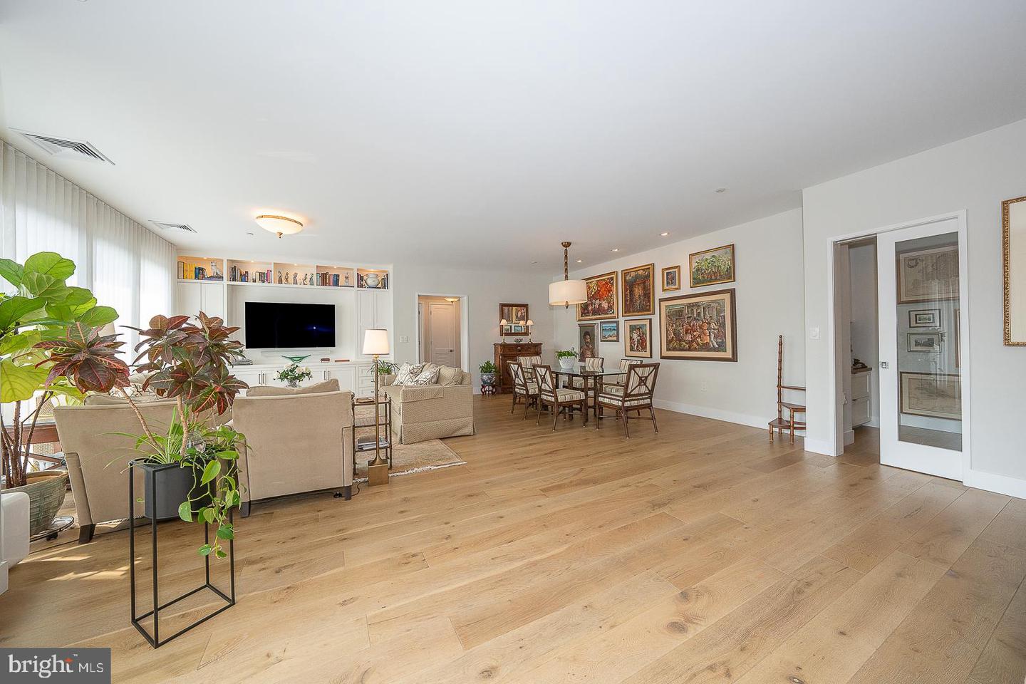 427 E Lancaster Ave #1301 Property Photo 14