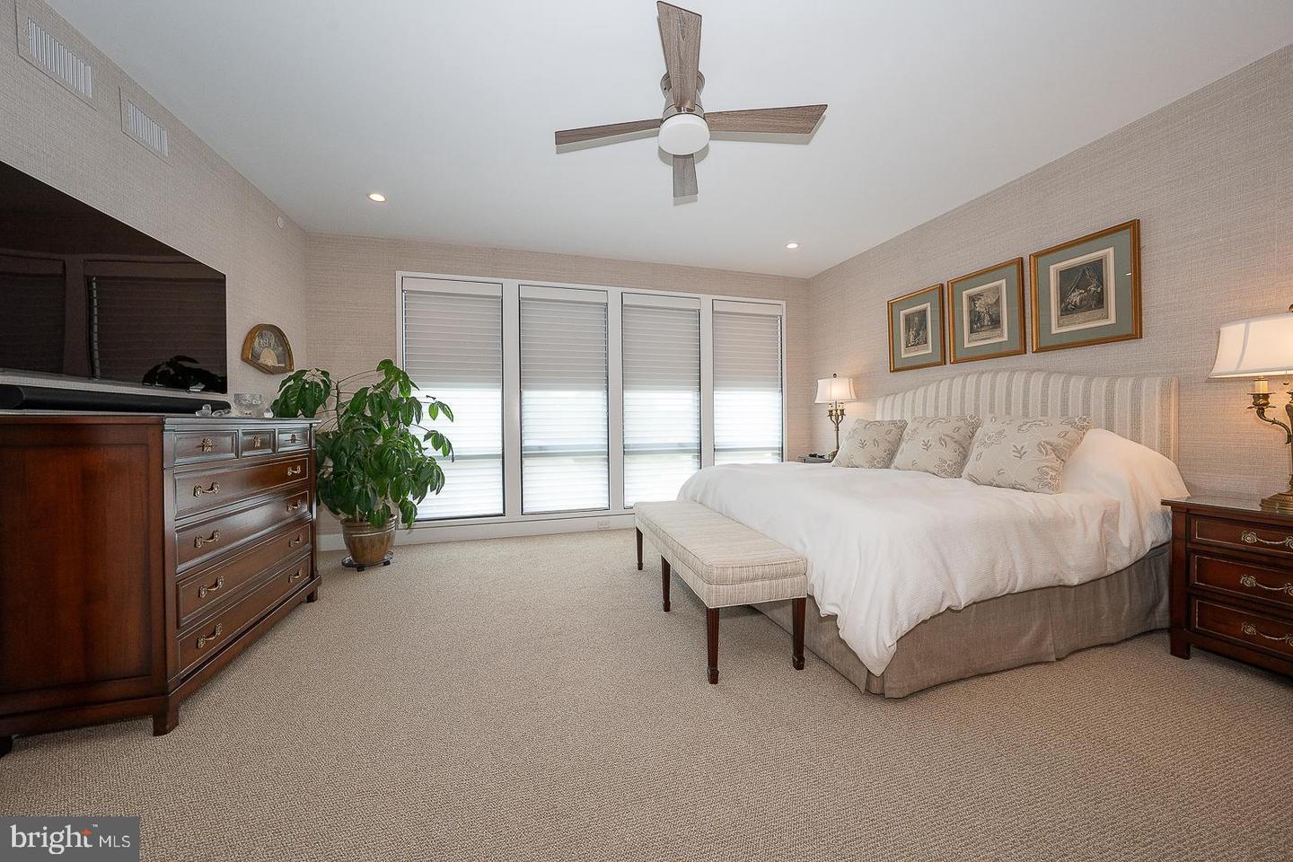 427 E Lancaster Ave #1301 Property Photo 23