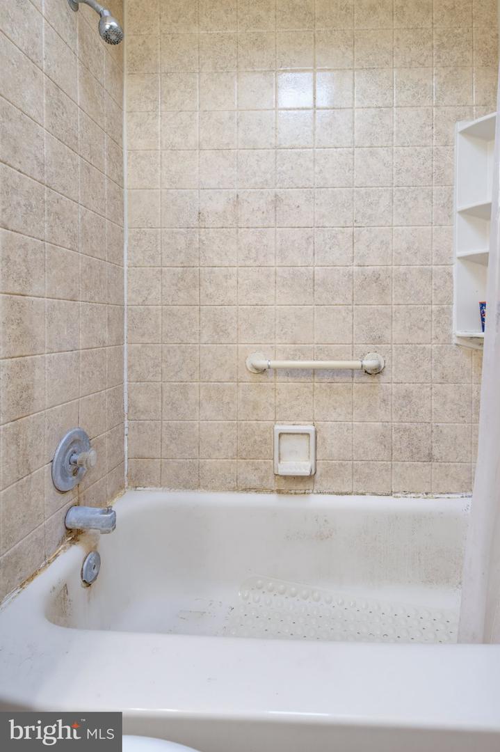 84 Barbara Rd Property Photo 14