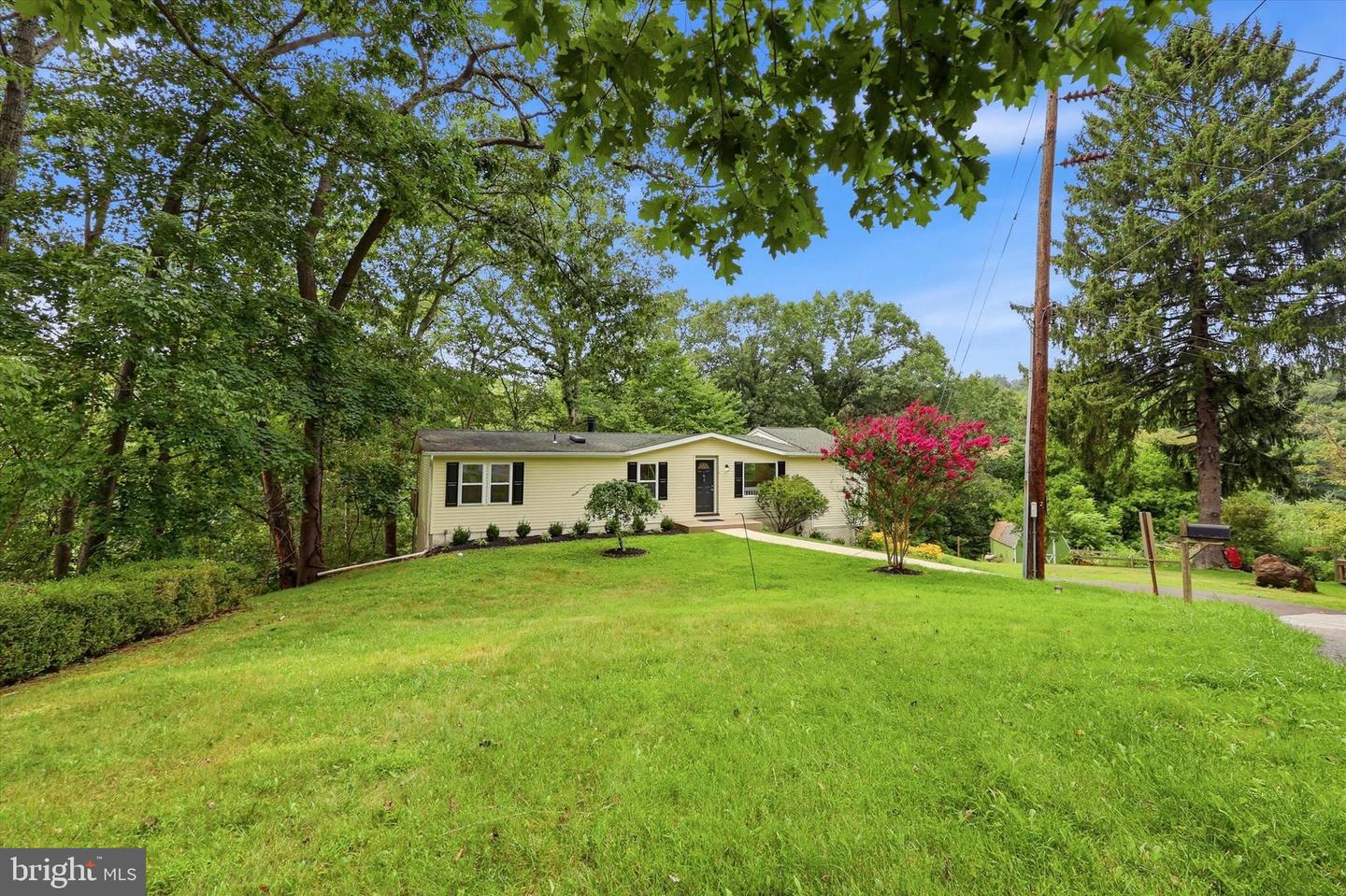 6 Red Hill Rd Property Photo 2