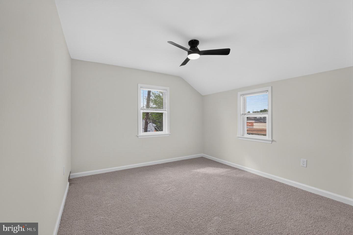 329 Holmes Rd Property Photo 22