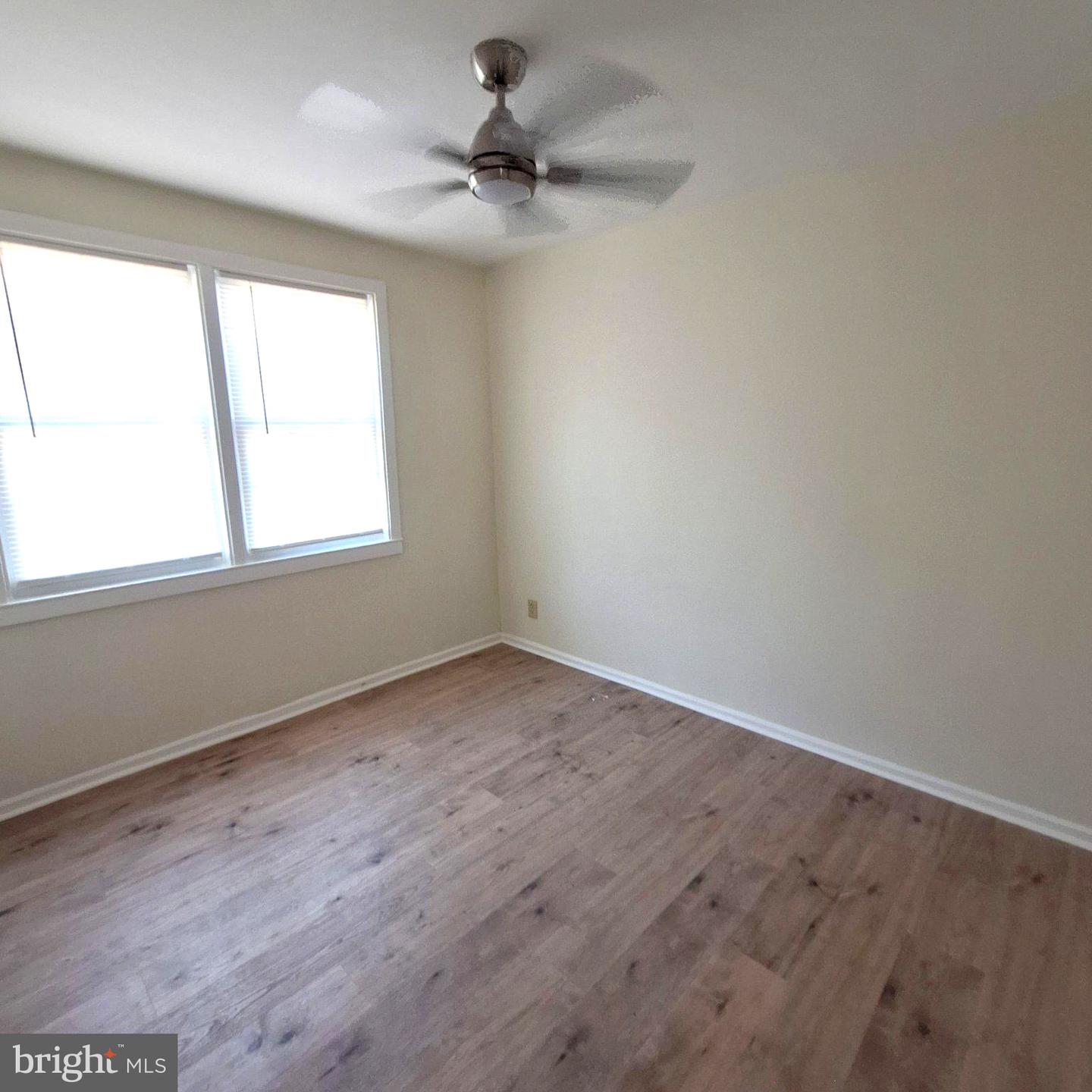 706 Lansing Ct Property Photo 9
