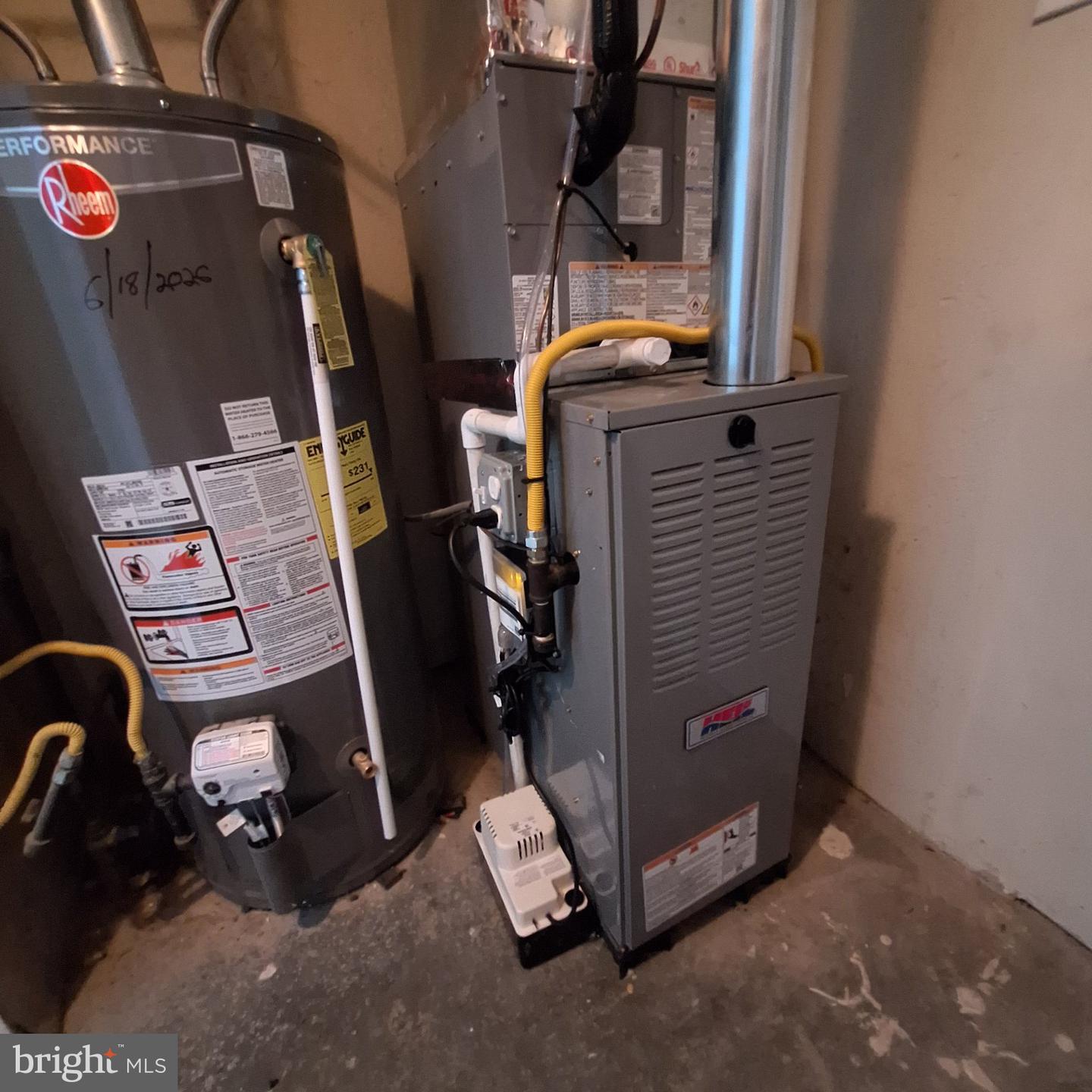 706 Lansing Ct Property Photo 25