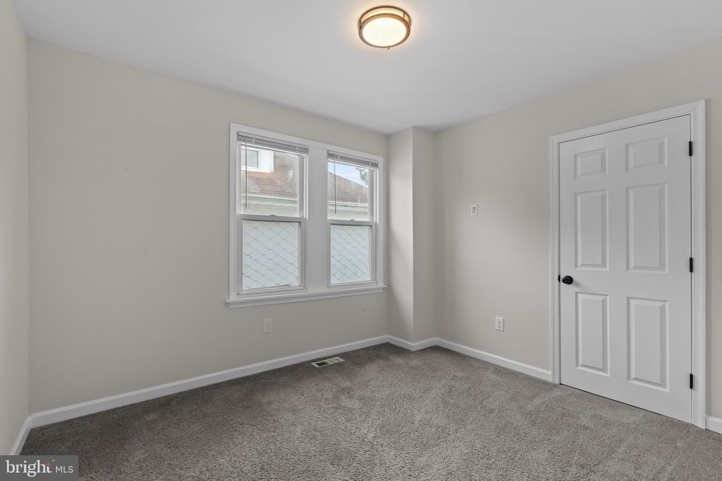 20 Melrose Ave Property Photo 24