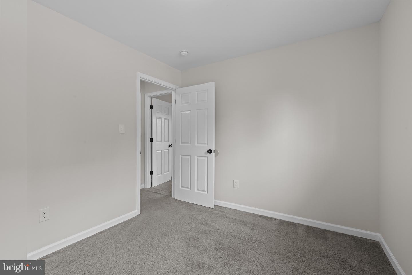 20 Melrose Ave Property Photo 25
