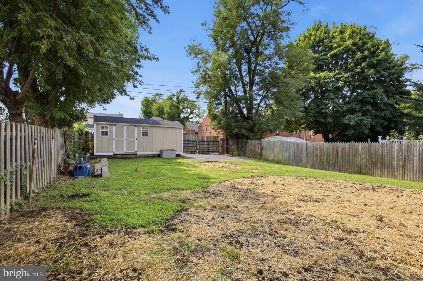 924 7th Ave Property Photo 42