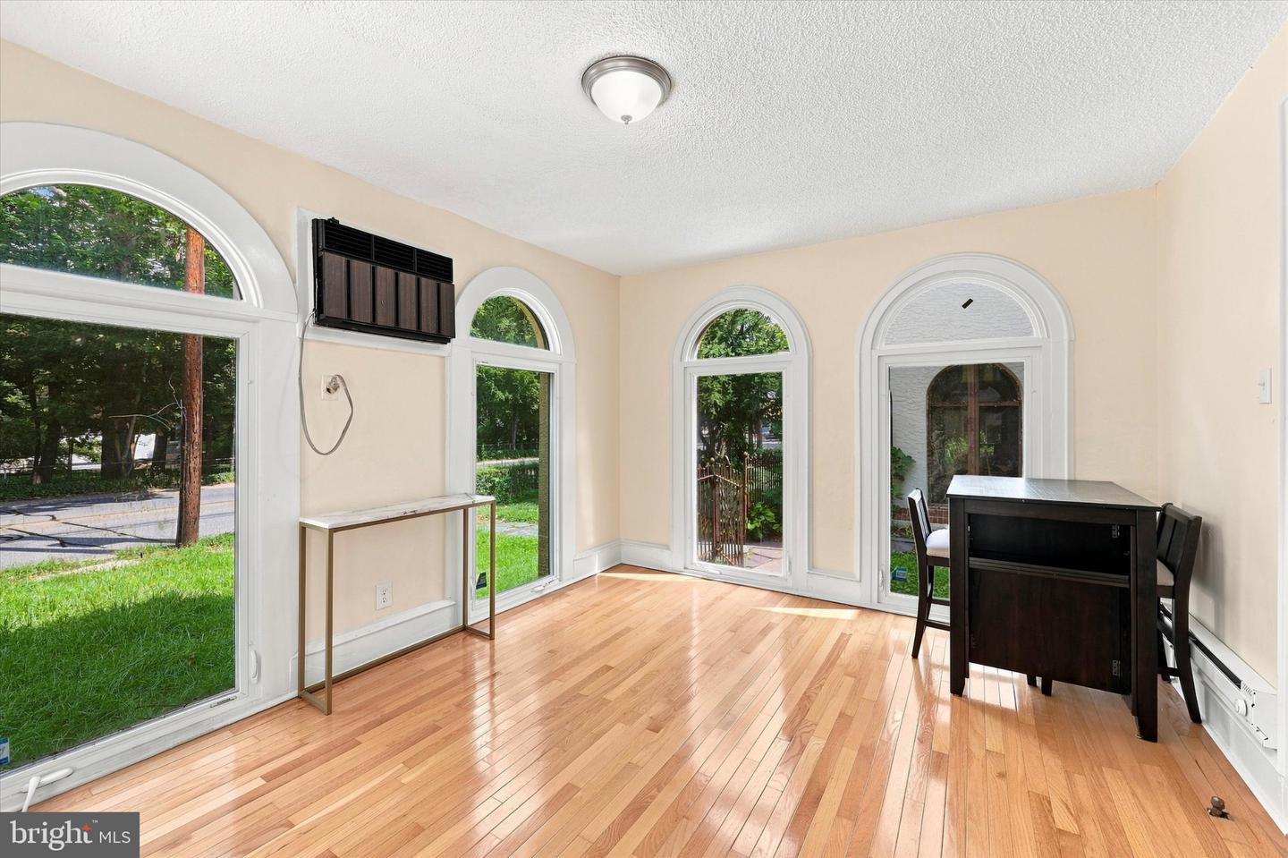 162 W Baltimore Ave Property Photo 4