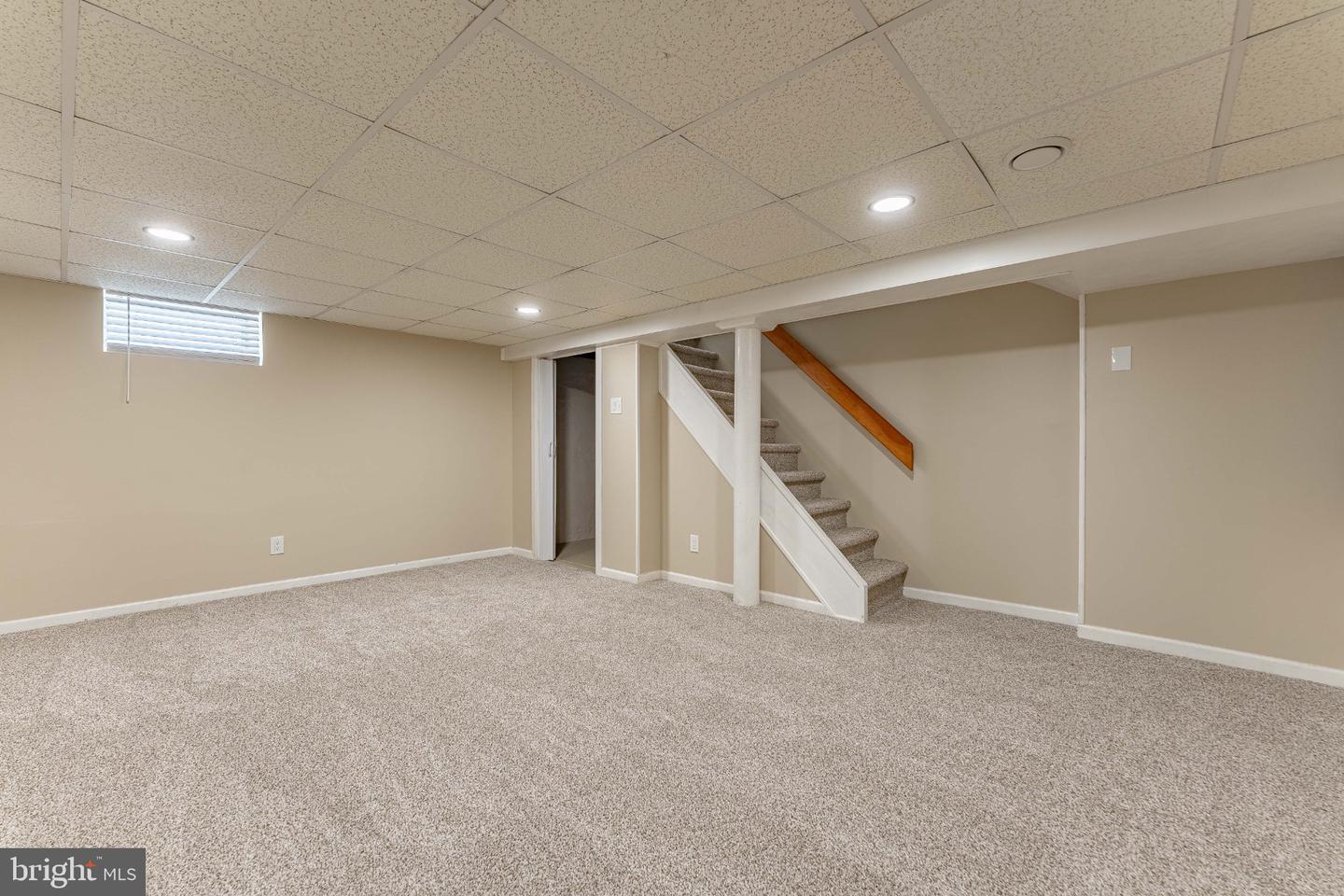 54 Fairview Ave Property Photo 26