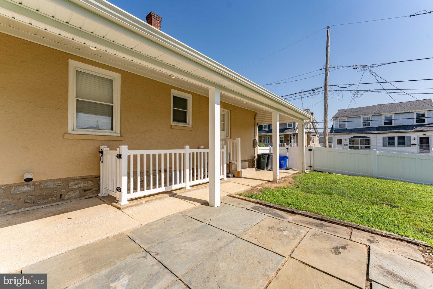 54 Fairview Ave Property Photo 36