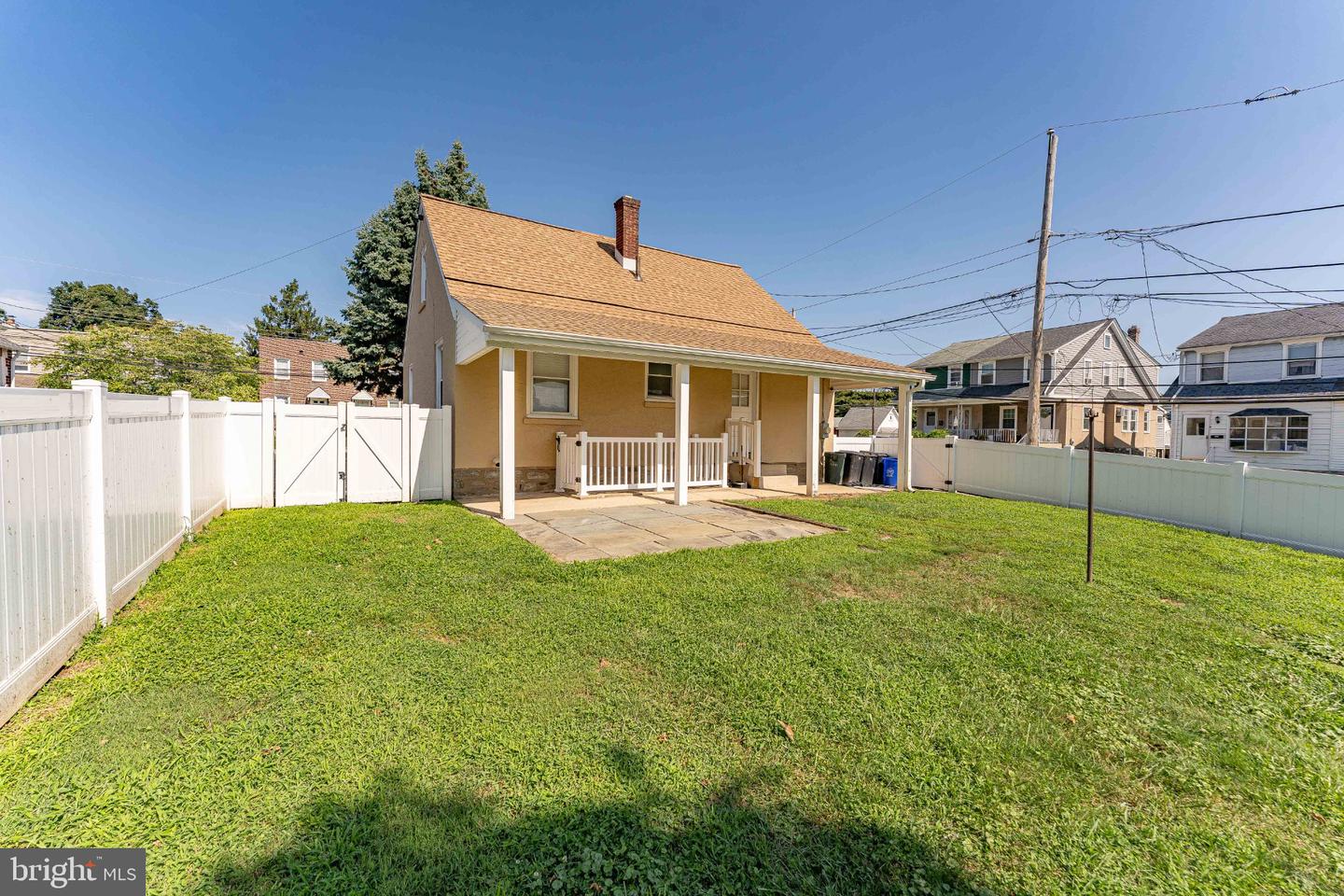 54 Fairview Ave Property Photo 38