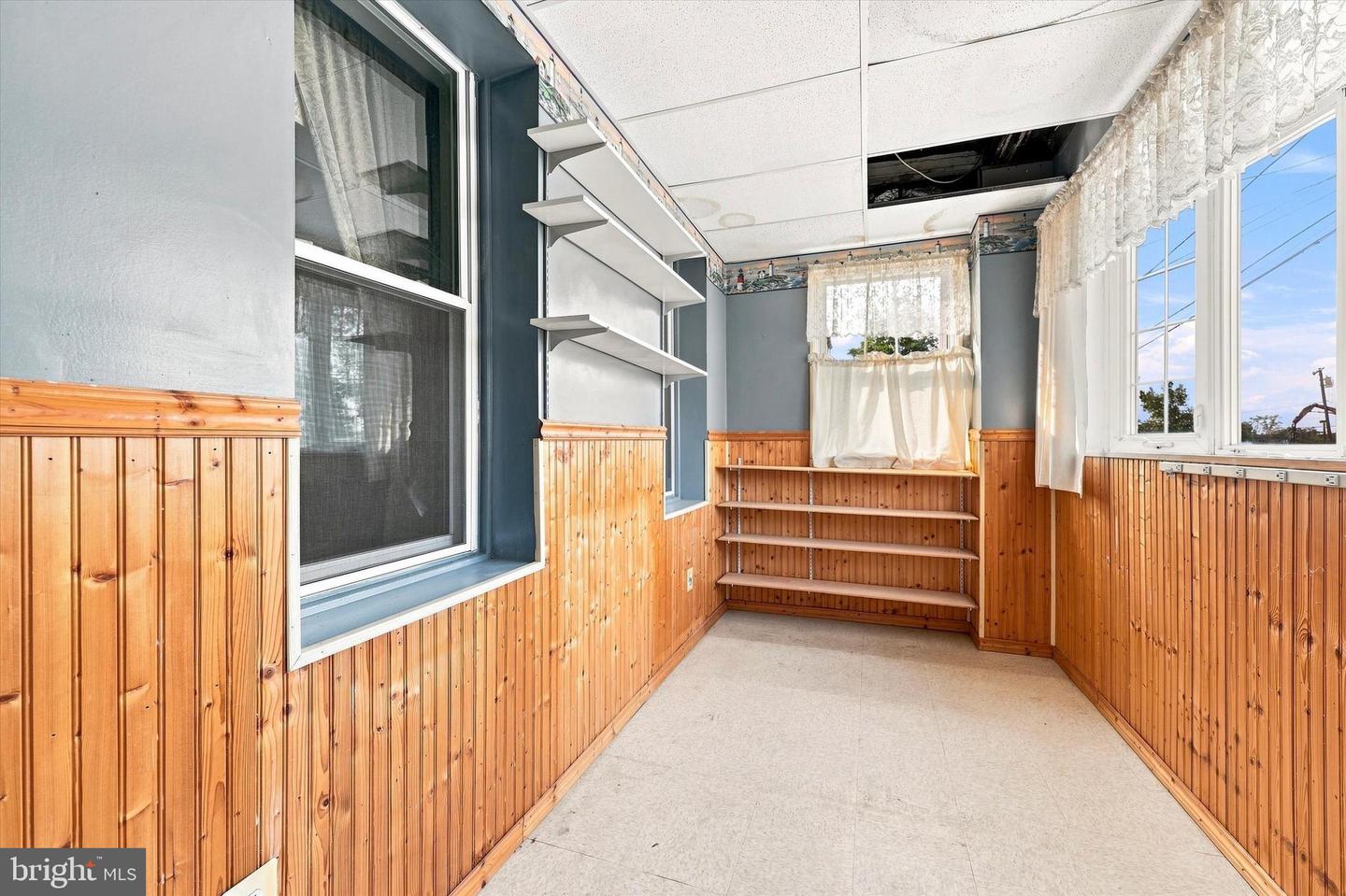 219 Irving St Property Photo 22