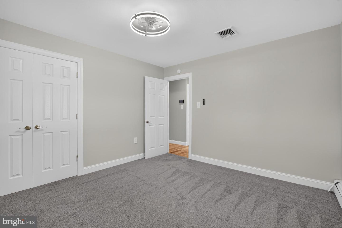1 Summit Ave Property Photo 36