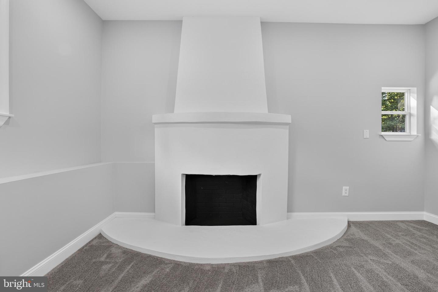 1 Summit Ave Property Photo 43