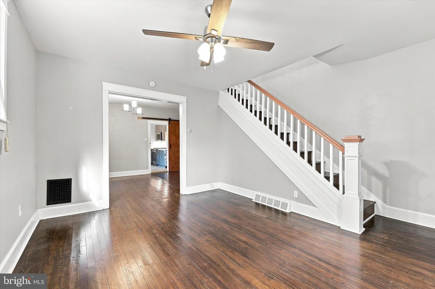 32 Schappet Ter Property Photo 3