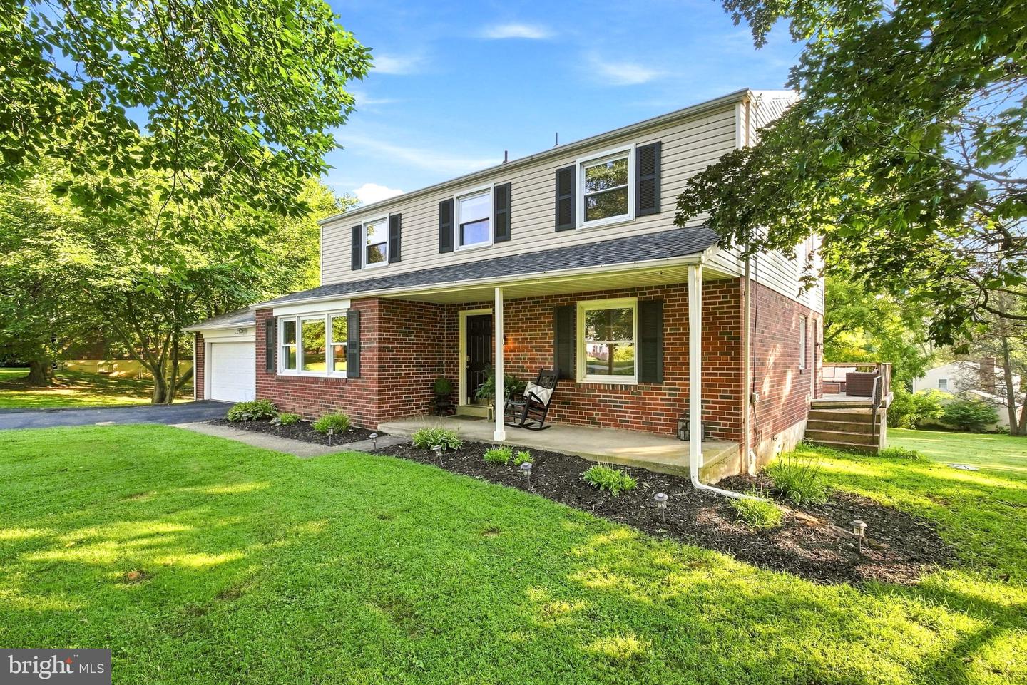 161 SCHOOLHOUSE LN