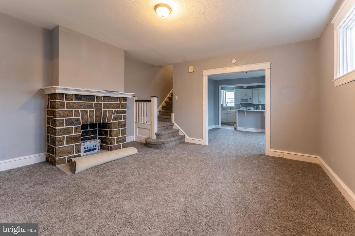 619 Penn St Property Photo 3