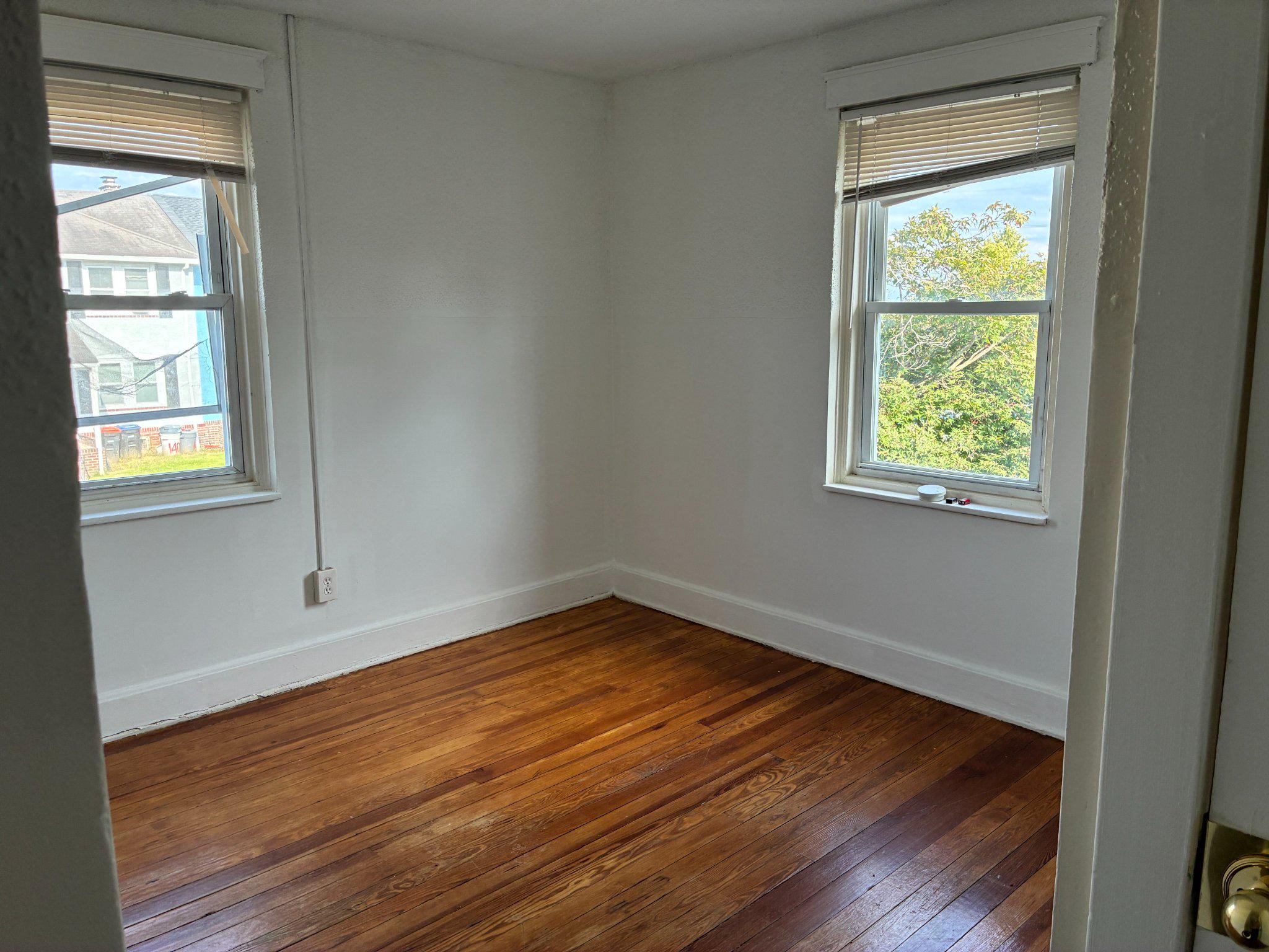 1408 Siegel St Property Photo 11