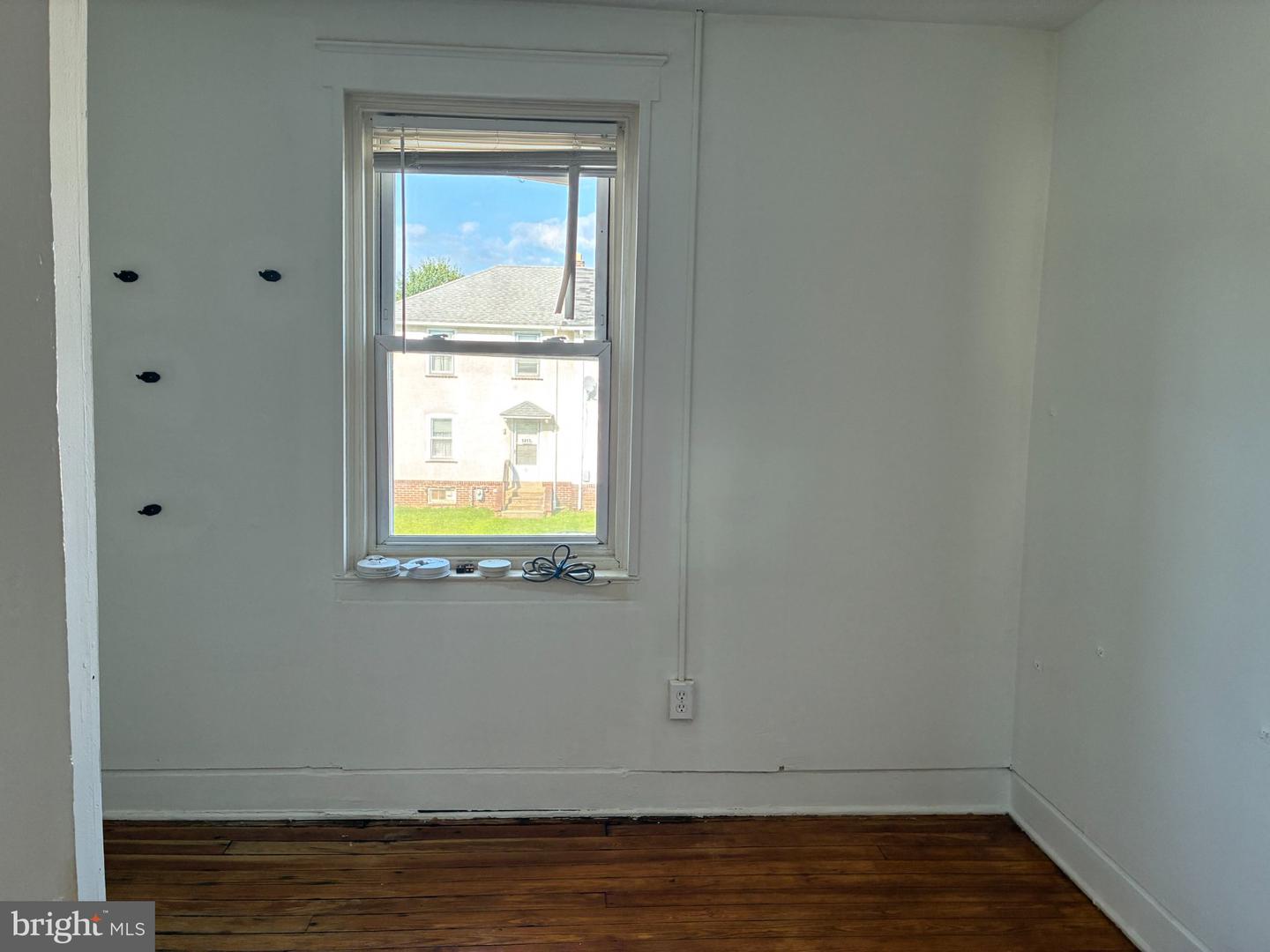 1408 Siegel St Property Photo 15